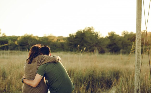 Kaj je oksitocin in kako vpliva na naše življenje?