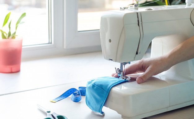 5 materialov za izdelavo zaščitne maske, ki jih najdete doma