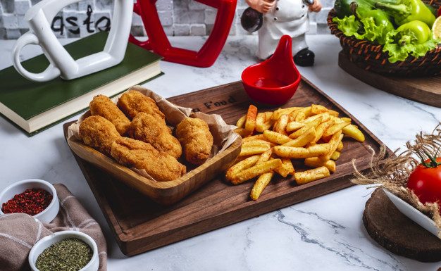 Bi morali v šolah prepovedati nezdravo prehrano?