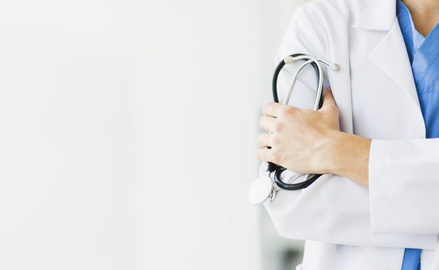 5 znakov, ki vam povedo, da morate menjati osebnega zdravnika