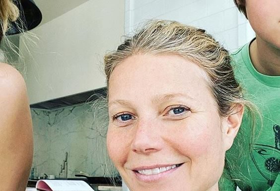 Slavna igralka znova šokirala s kontroverznim vonjem sveče