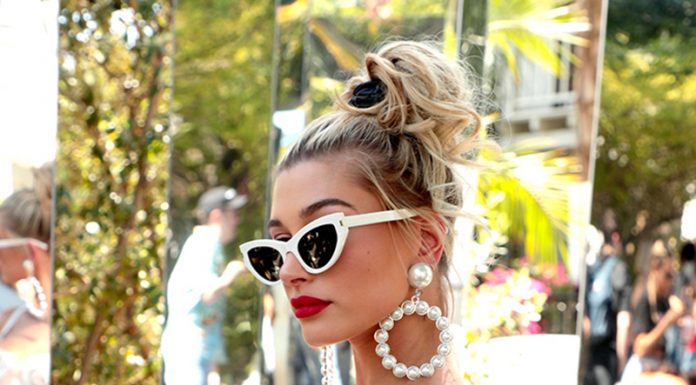 Zvezdnica priznala, da kavbojk ne kupuje, temveč si jih izposoja od svojih moških prijateljev