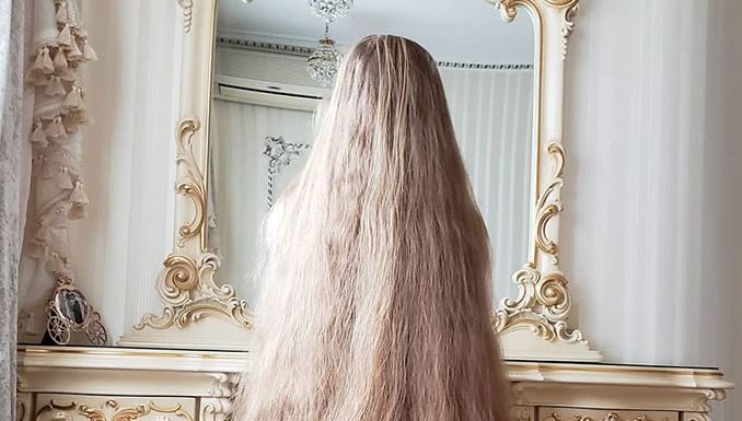 Poglejte, kako izgleda ženska, ki si las ni ostrigla že 29 let