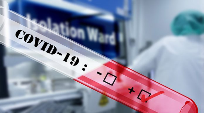 Oblasti priznavajo, da so desetine tisoče testov za koronavirus štele dvojno