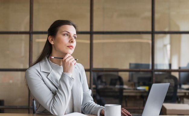 4 koraki, s katerimi trajno odpravite negativne misli