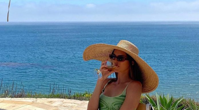 To je kultna obleka poletja 2020; navdušena je tudi Kendall Jenner