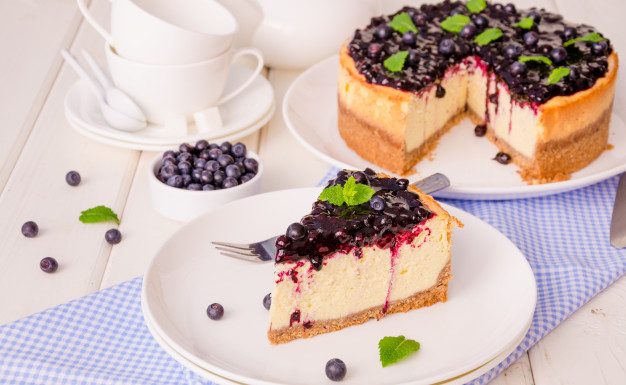 Recept: LCHF borovničev cheesecake