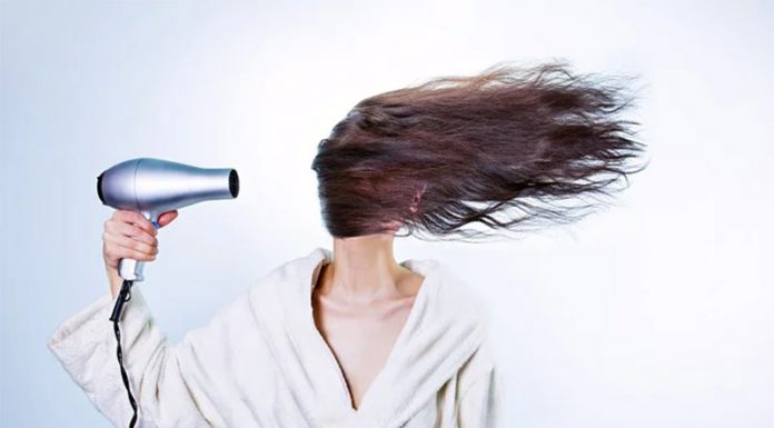 4 vzroki za poškodovane lase in kako si pomagati