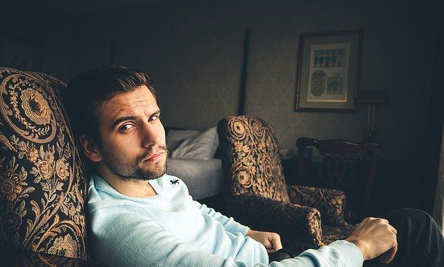 Želite zaslužiti več? Uredite se! Man Young Male Model - Olichel / Pixabay