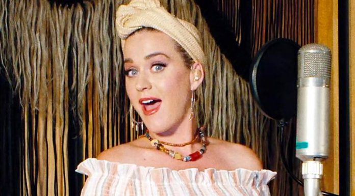 Zvezdnica je objavila fotografijo svojega telesa takoj po porodu in šokirala