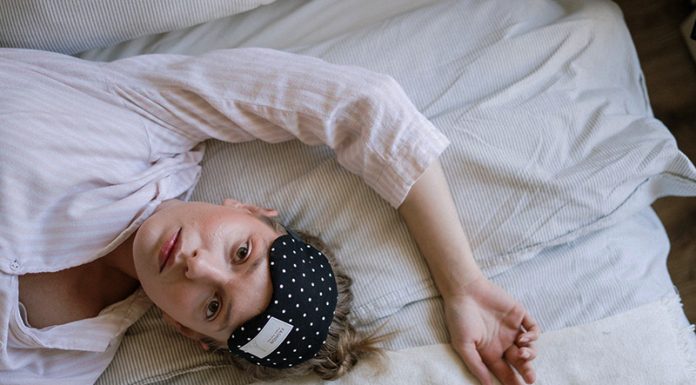 5 akupresurnih točk za boljši spanec (proti nespečnosti)