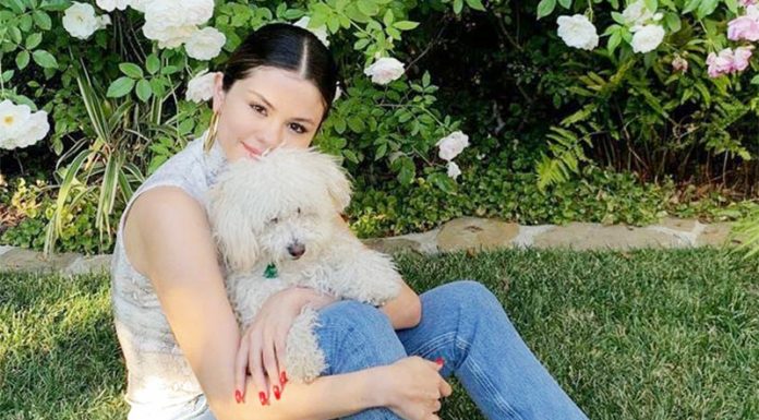 Selena Gomez je ponosno pokazala svojo veliko brazgotino