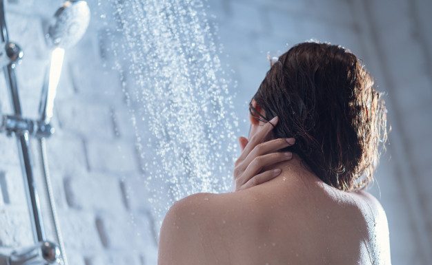 Zakaj se nam najboljše ideje porodijo med prhanjem?