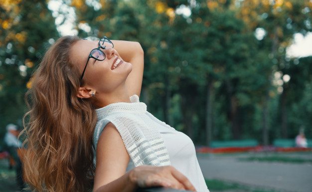 Zakaj toliko pametnih in lepih žensk ostaja samskih?