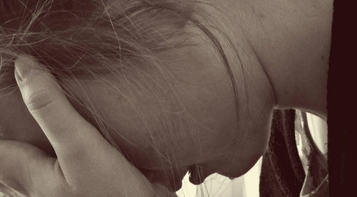 COVID-19 ukrepi: ko je ‘zdravilo’ bolj uničujoče kot sama bolezen