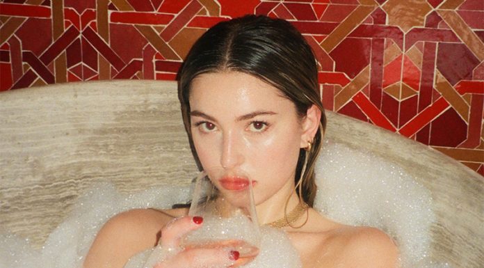 Hči Steva Jobsa se podaja v manekenske vode