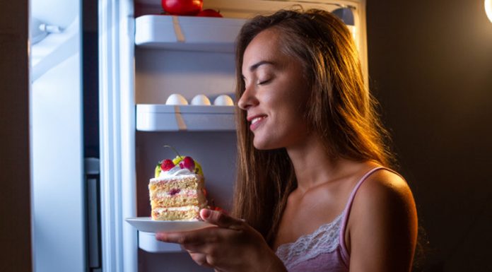 Ali pozna večerja res predstavlja višje tveganje za pojav raka?