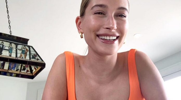 Hailey Bieber razkrila, kje tiči skrivnost njene sijoče kože (nikoli ne uganete)