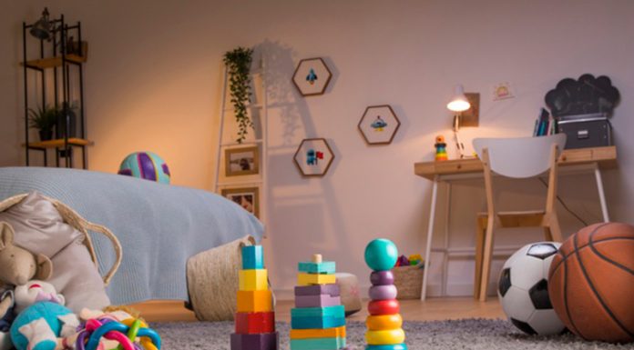 4 preprosti načini, kako poskrbeti, da otroške igrače ne bodo prevzele vašega doma