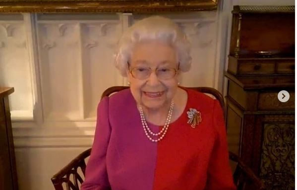 Kraljica ima osem vnukov, a z enim nima sproščenega odnosa. Zakaj?