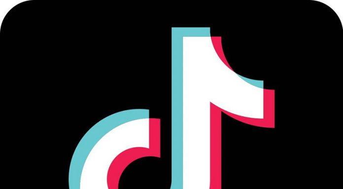 Zoper TikTok vložena prijava zaradi več kršitev pravic potrošnikov