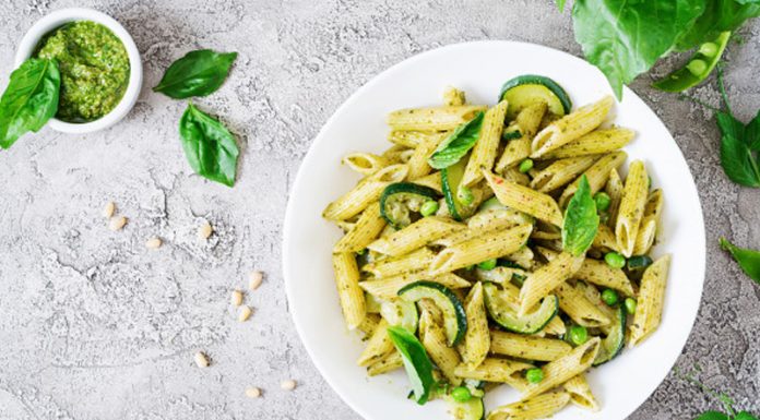 Recept: Testenine s pestom, grahom in bučkami