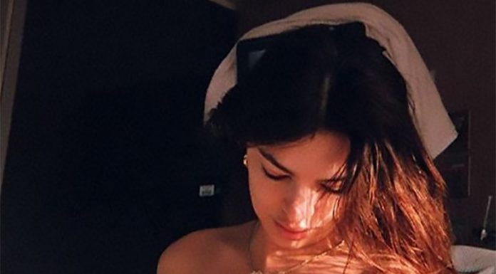 Emily Ratajkowski je postala mamica; objavila je že prvo (golo, seveda) fotografijo