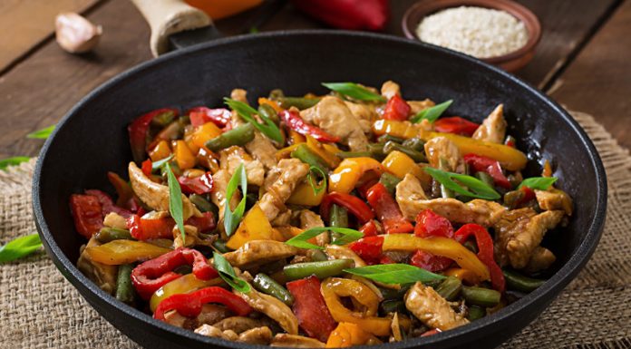 Recept: Piščanec s papriko in zelenim fižolom