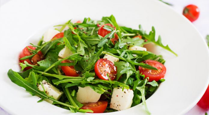 Recept: Pirina solata s feto