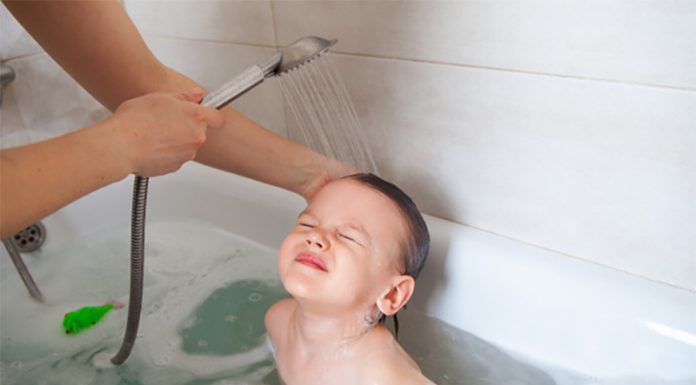 Kako pogosto morate kopati svojega otroka?