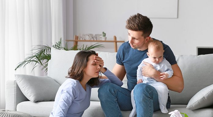 Kateri so zgodnji znaki poporodne depresije?