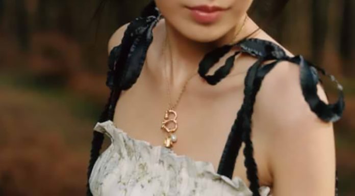 H&M se je združil z Brock Collection in ustvaril romantično, a prefinjeno kolekcijo