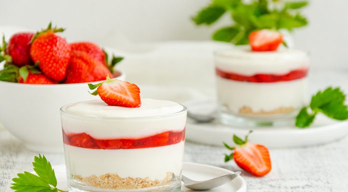 Recept: Jagodni cheesecake v kozarčku