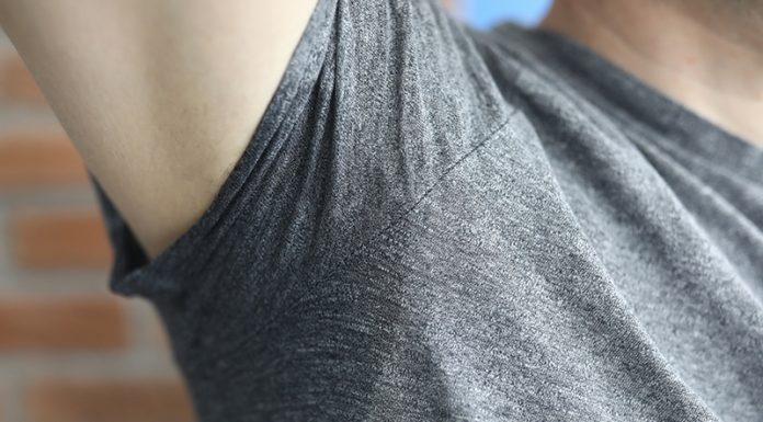 Kako odstraniti madeže znoja?