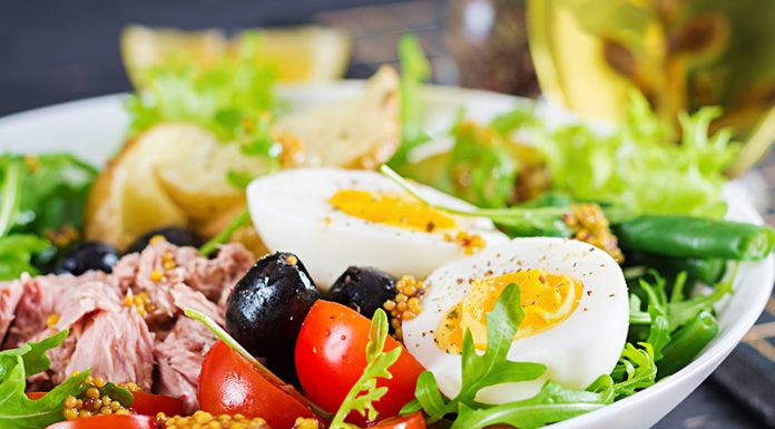 Recept: Mediteranska solata s tuno