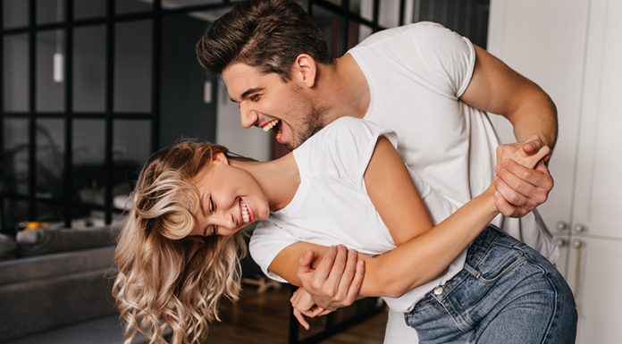 To so stvari, ki se zgodijo v moških možganih, ko se zaljubijo