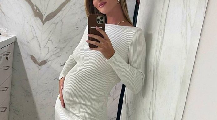 Nekdanja ‘viktorijina angelčica’ drugič noseča