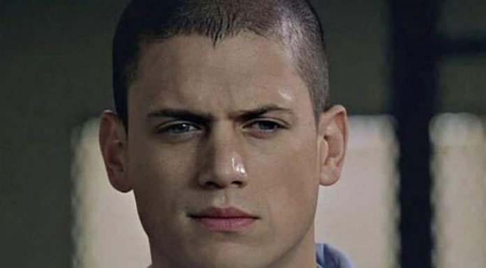 Šokiral oboževalce: Najprej priznal, da je homoseksualec, sedaj javil, da je avtist