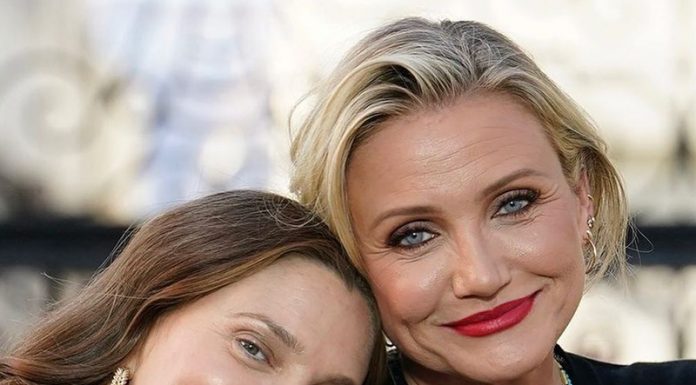 Zvezdnici objavili neretuširano fotografijo z gubami in poželi val … navdušenja