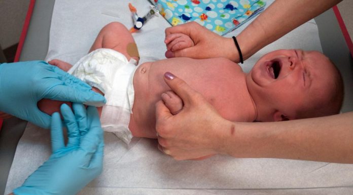 V ZDA naj bi s Pfizer “cepivom” za Covid-19 še to zimo cepili celo dojenčke