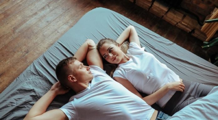 5 težav v spolnosti, s katerimi se pari srečujejo, a o njih nikoli ne govorijo