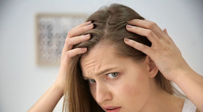 Izpadanje las po Covid-19: zakaj pride do tega; ali je trajno in kako si pomagati