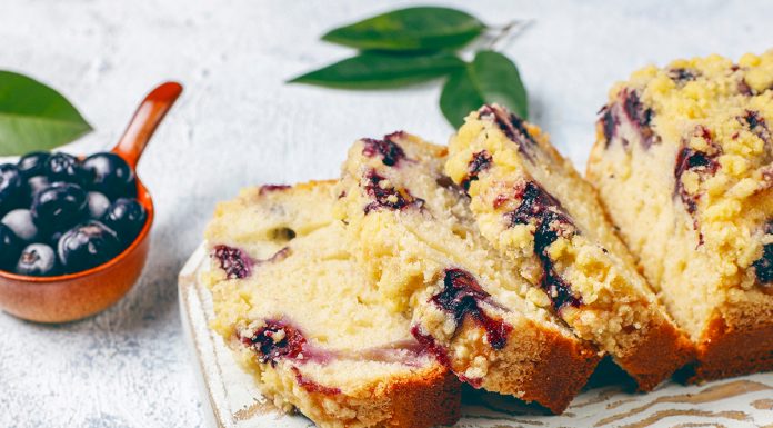 Recept: Borovničev kolač