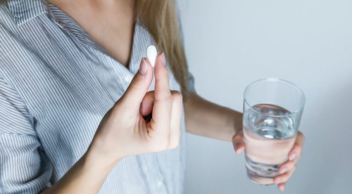 Zahteva za zgodnje zdravljenje Covida s preizkušenimi, varnimi in cenovno ugodnimi zdravili