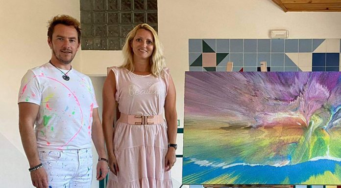 Kako gredo skupaj umetnost, posel in humanitarnost, pojasnjuje umetnik Rajko Požar