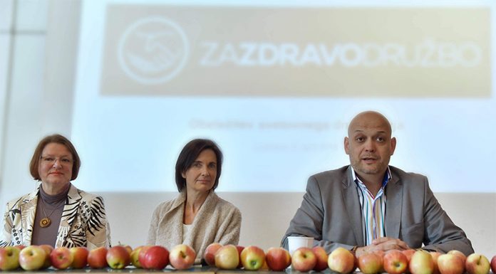 Nestrankarska ljudska lista gibanja Zdrava družba začela z zbiranjem podpisov za volitve v DZ