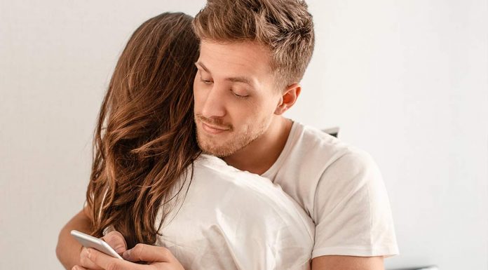 Znaki, da vaš partner nekaj skriva pred vami