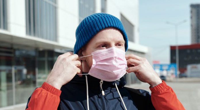 Raziskava: obrazne maske prispevajo k višji smrtnosti zaradi COVID-19