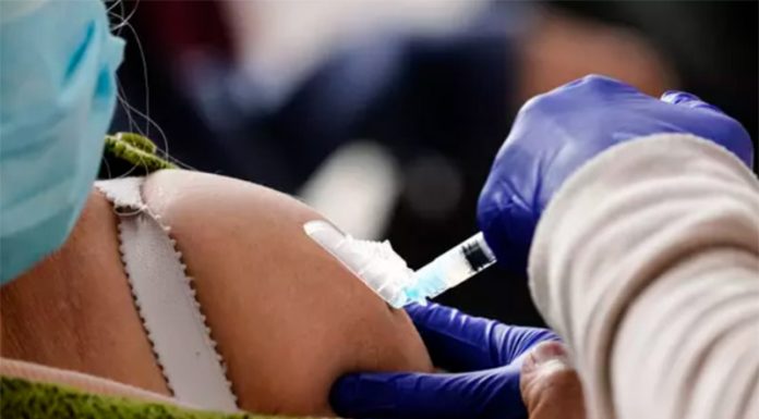 Raziskava dokazala, da cepljeni dejansko prenašajo stranske produkte cepiv na necepljene