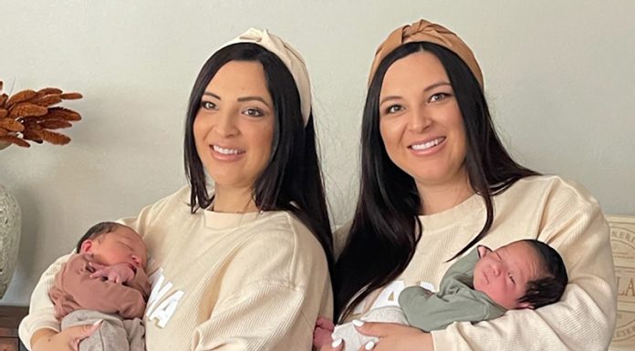 Neverjetne zgodbe: Enojajčni dvojici rodili svojega prvega otroka na isti dan